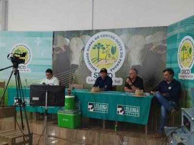  Feira de Gado de Corte da Sociedade Rural de Laranjeiras do Sul, movimenta pecuÃ¡ria regional